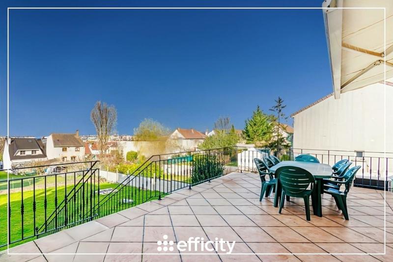 Pavillon - 223 m² - 12 pièces