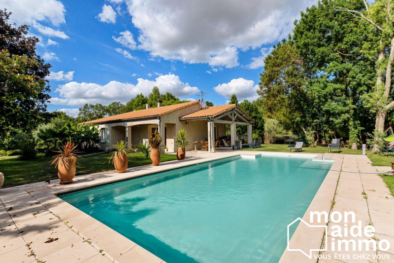 Maison - 105 m² - 4 pièces