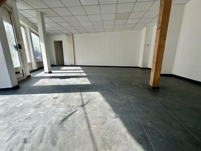 Local commercial - 68 m² - 2 pièces