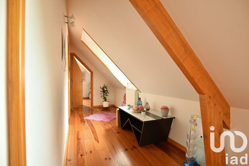 Maison - 220 m² - 8 pièces