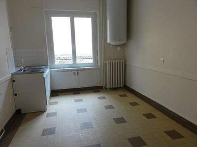 Appartement - 90 m² - 4 pièces