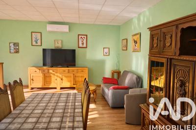 Immeuble - 7 873 m² - 3 pièces