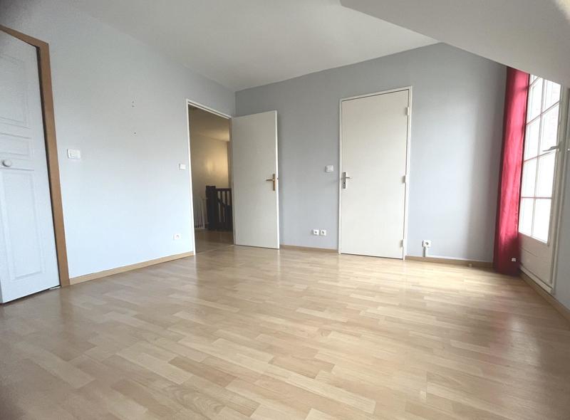 Maison traditionnelle - 100 m² - 6 pièces