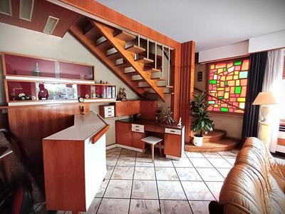 Maison - 159 m² - 7 pièces