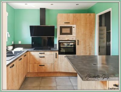 Maison - 99 m² - 4 pièces