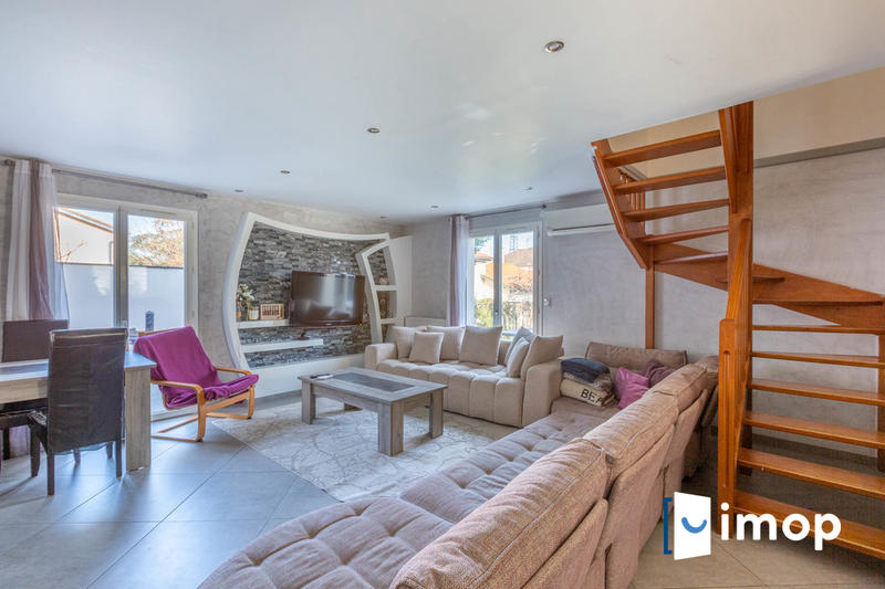 Maison - 110 m² - 5 pièces