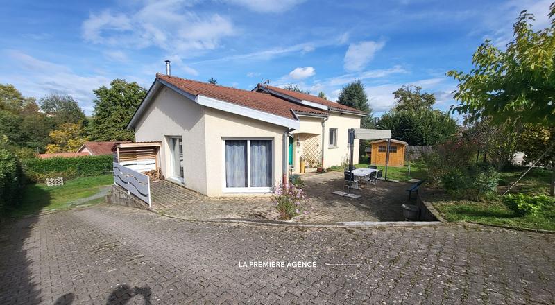 Maison traditionnelle - 105 m² - 4 pièces