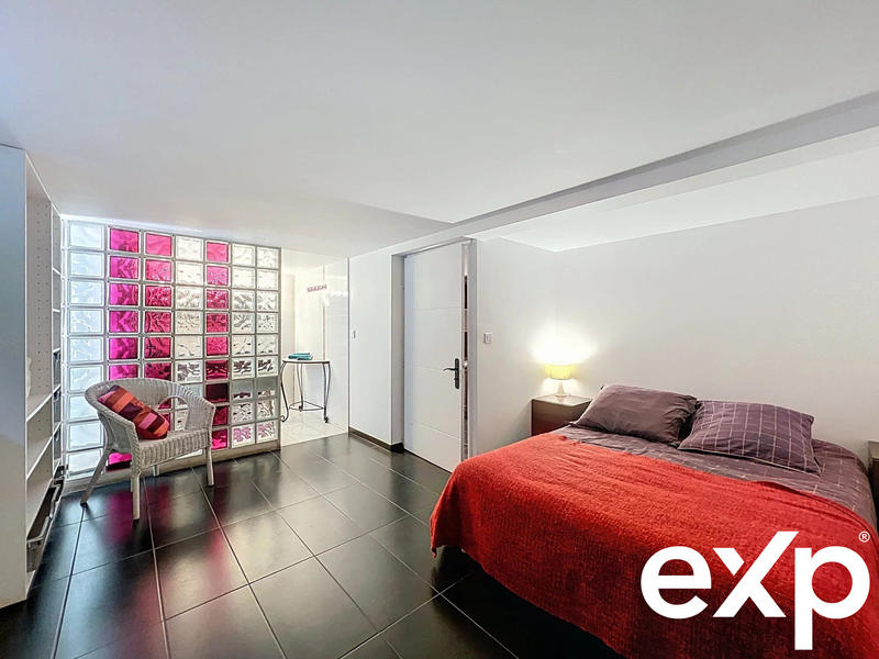 Maison - 186 m² - 7 pièces