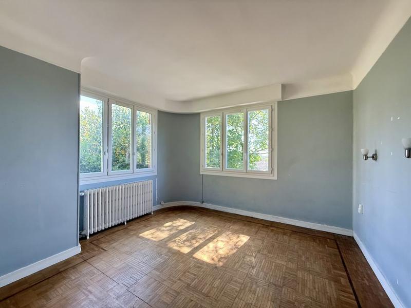 Maison - 155 m² - 6 pièces