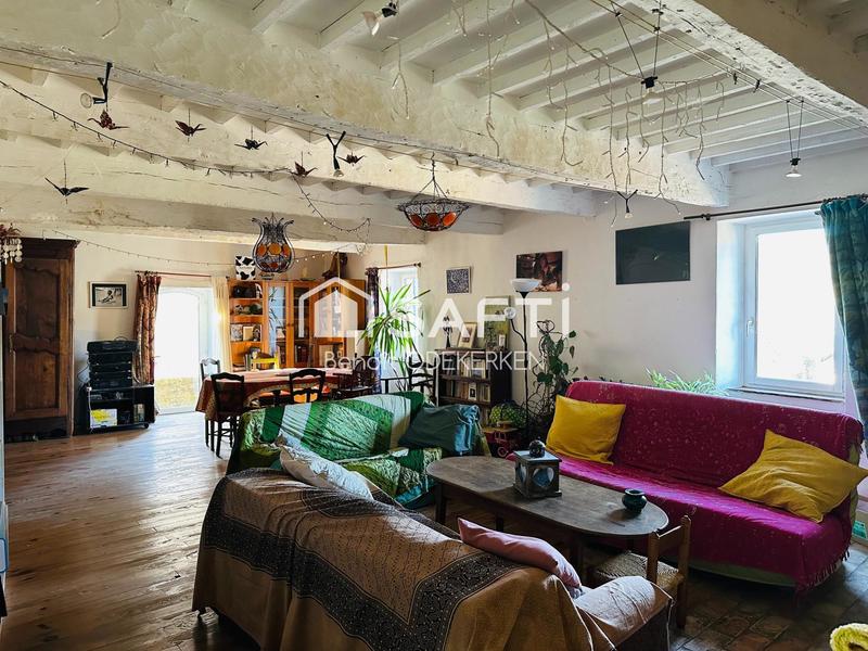 Maison - 300 m² - 8 pièces