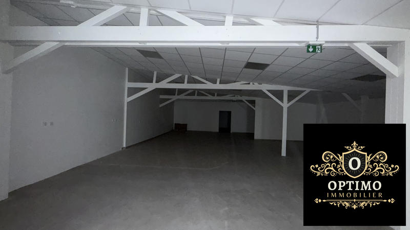 Fonds de commerce - Local commercial - 380 m²