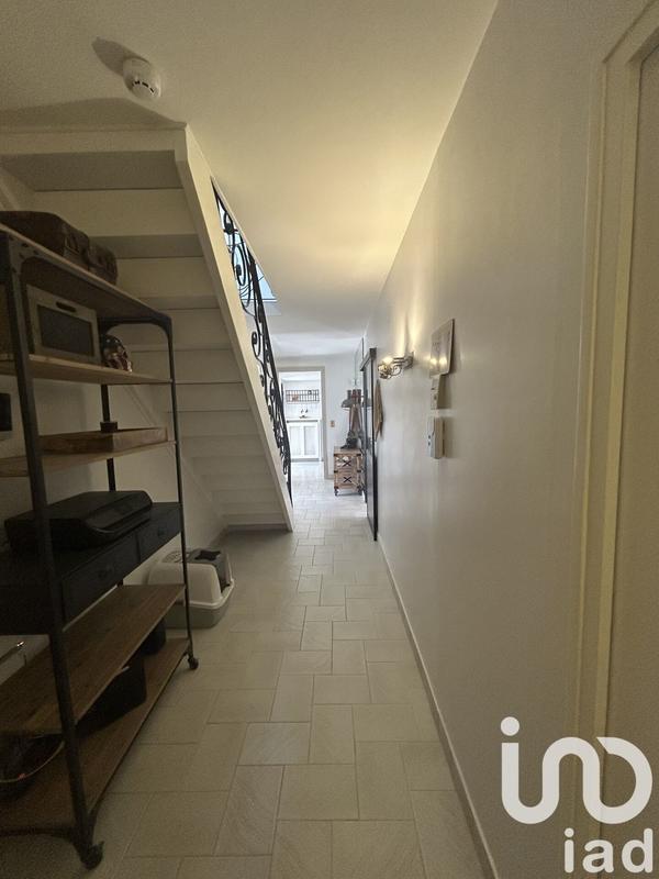 Maison - 250 m² - 8 pièces