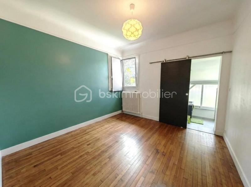 Maison traditionnelle - 139 m² - 5 pièces