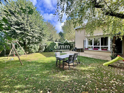 Maison - 91 m² - 5 pièces