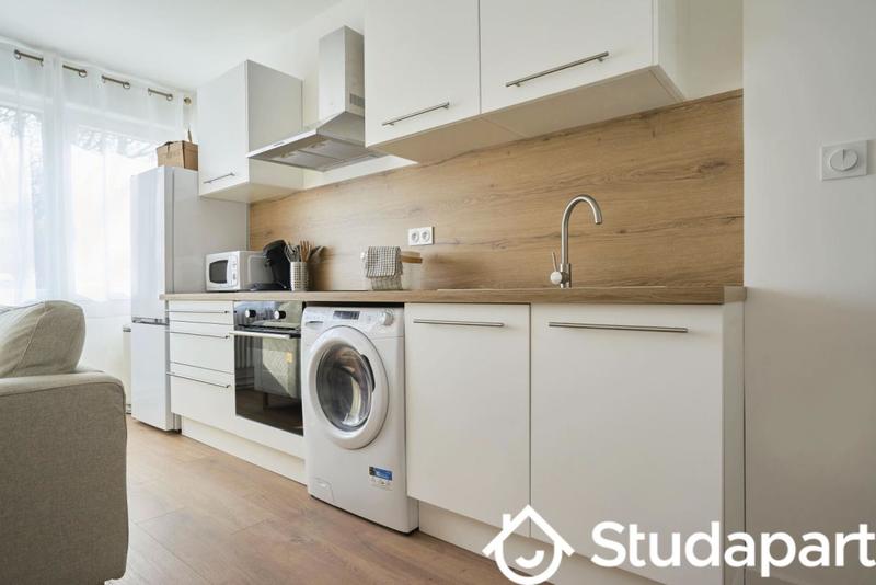 Chambre - 10 m² - 1 pièce