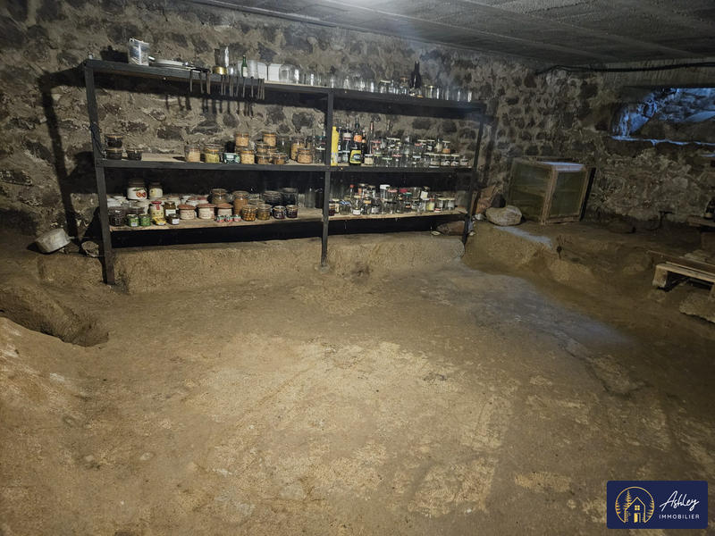 Maison ancienne - 218 m² - 7 pièces