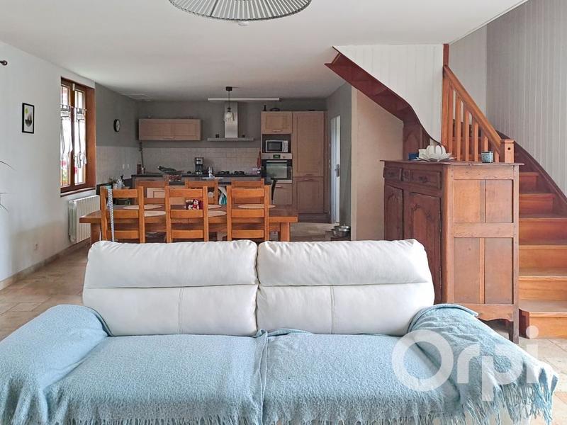 Maison - 99 m² - 5 pièces