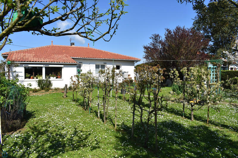 Maison - 110 m² - 4 pièces