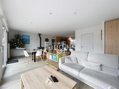 Maison - 101 m² - 5 pièces