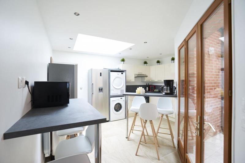 Maison - 152 m² - 8 pièces