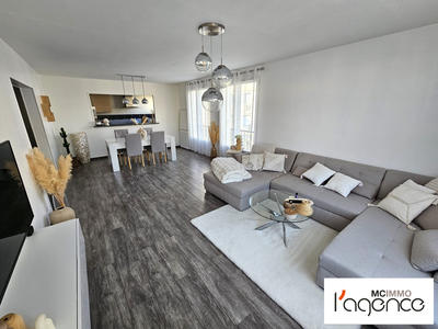 Appartement - 81 m² - 3 pièces