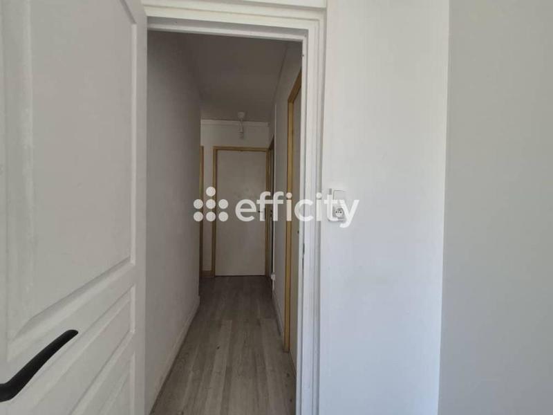 Appartement - 65 m² - 4 pièces