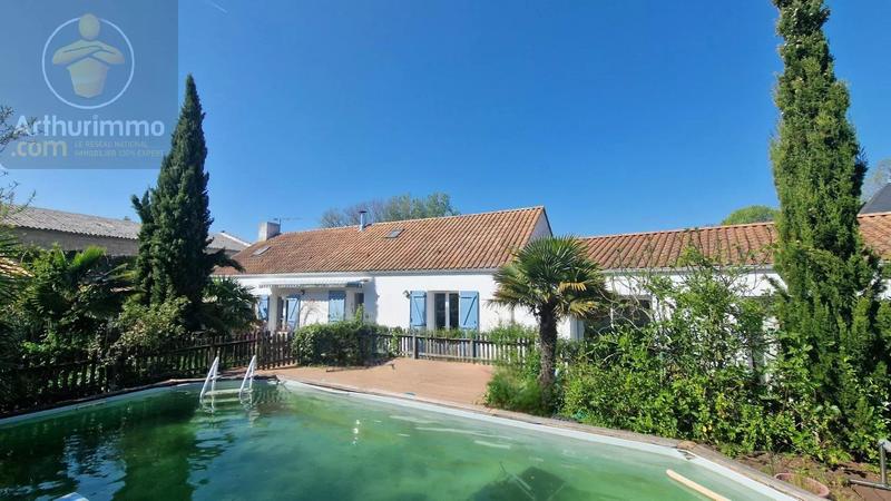 Maison - 198 m² - 6 pièces