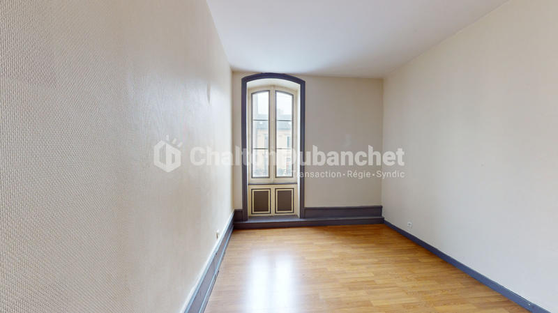 Appartement - 93 m² - 4 pièces