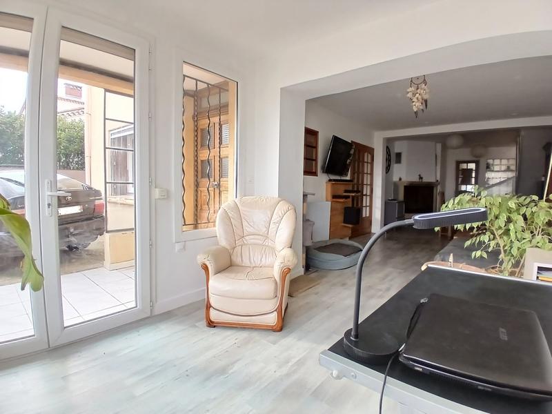 Maison - 190 m² - 9 pièces