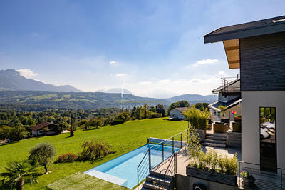 Villa - 252 m² - 7 pièces