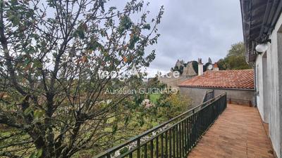 Maison - 126 m² - 8 pièces