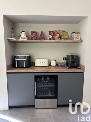 Maison - 320 m² - 8 pièces