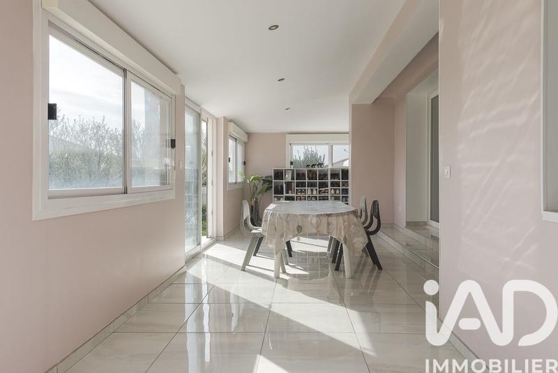 Maison - 137 m² - 5 pièces