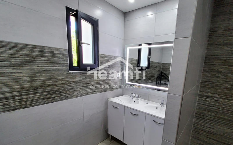 Villa - 176 m² - 6 pièces