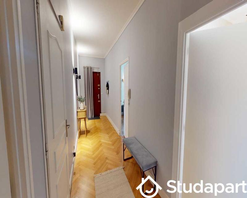 Chambre - 90 m² - 1 pièce