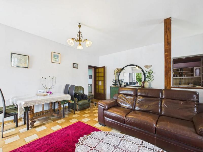 Maison - 200 m² - 9 pièces