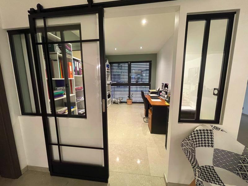 Maison - 246 m² - 7 pièces