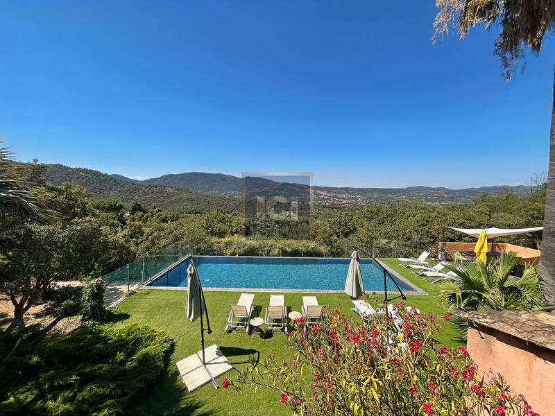 Villa - 163 m² - 7 pièces