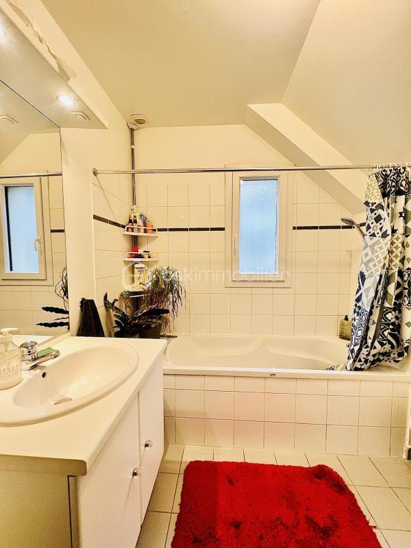 Maison de ville - 90 m² - 4 pièces