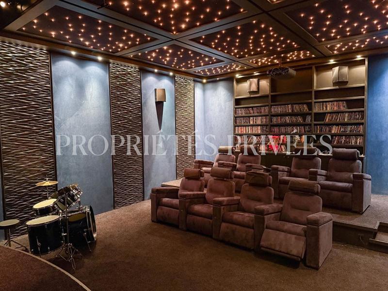 Maison - 309 m² - 6 pièces