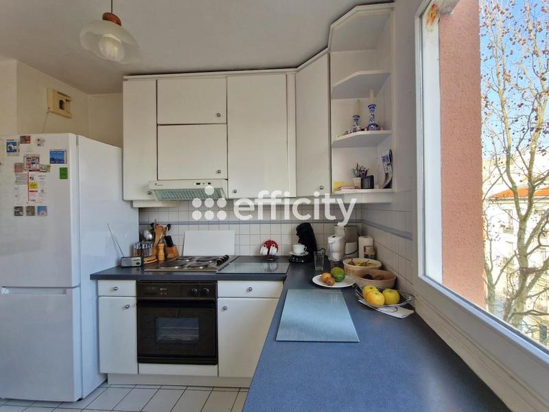 Appartement - 90 m² - 4 pièces