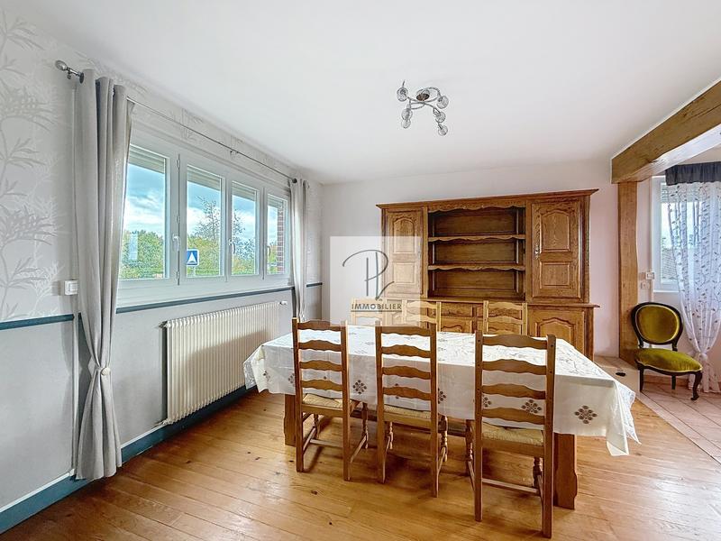 Maison - 95 m² - 6 pièces