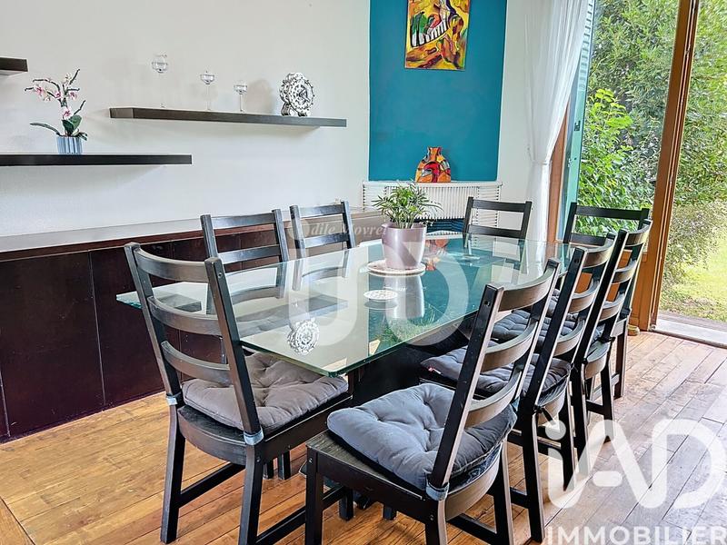 Maison - 140 m² - 8 pièces