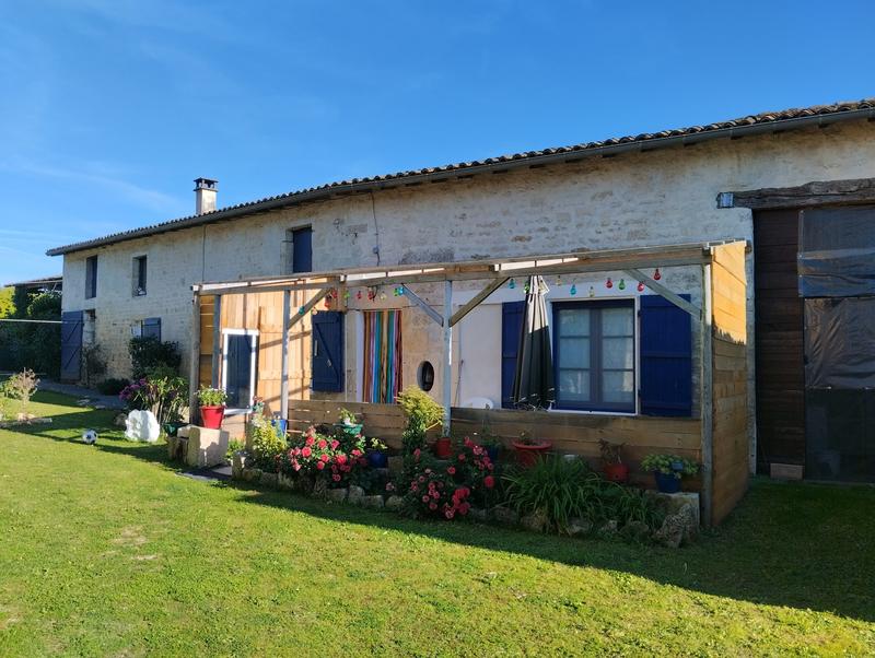 Maison ancienne - 250 m² - 2 pièces