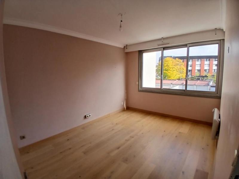 Appartement - 92 m² - 5 pièces