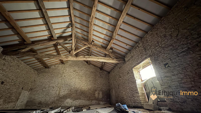 Maison ancienne - 195 m² - 2 pièces