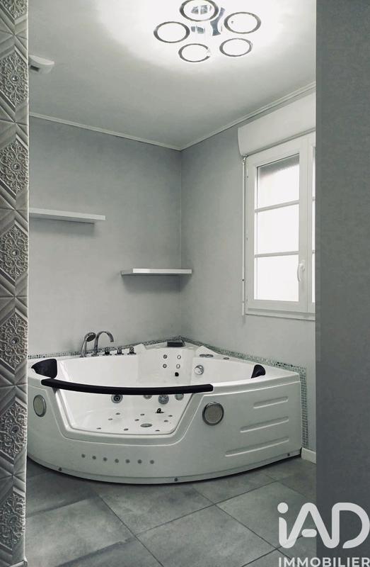 Maison - 133 m² - 4 pièces