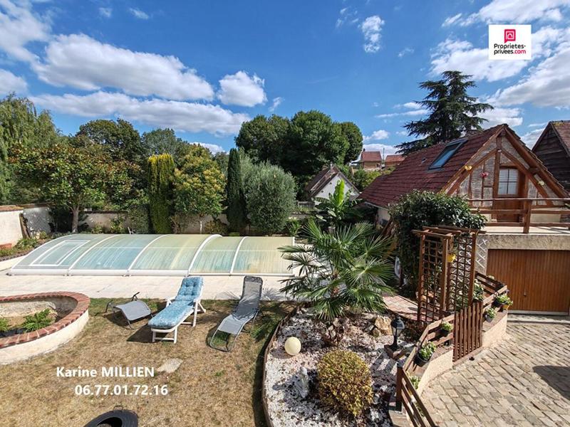 Maison - 170 m² - 8 pièces