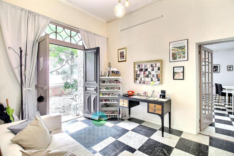 Propriété - 408 m² - 15 pièces