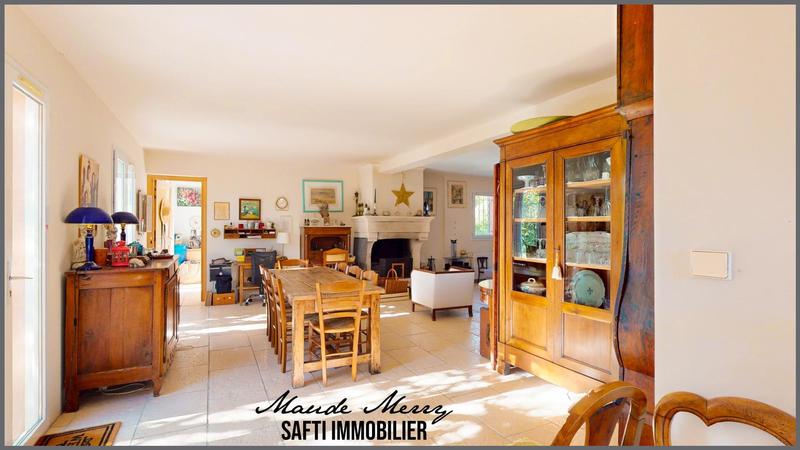 Maison - 170 m² - 8 pièces